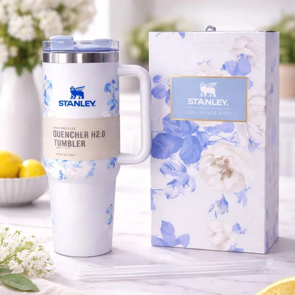 STANELY Tumbler with Handle & Straw